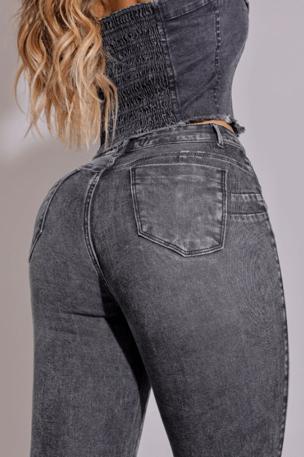 Calça Jeans Feminina Boot Cut Estonada Berlim