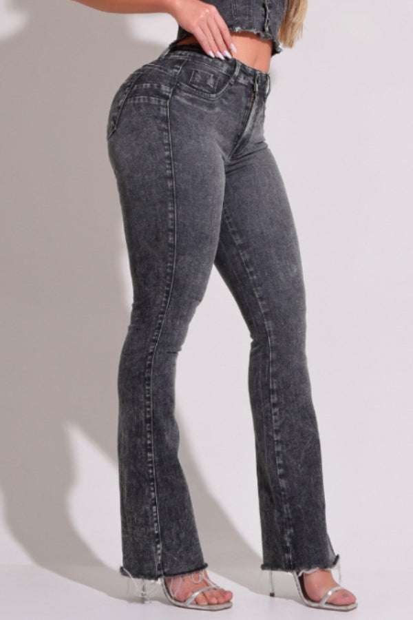 Calça Jeans Feminina Boot Cut Estonada Berlim